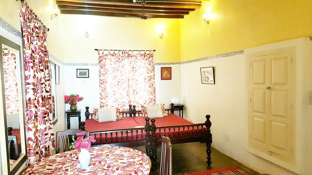 A La Villa Creole Puducherry Buitenkant foto