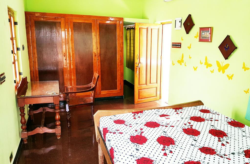 A La Villa Creole Puducherry Buitenkant foto