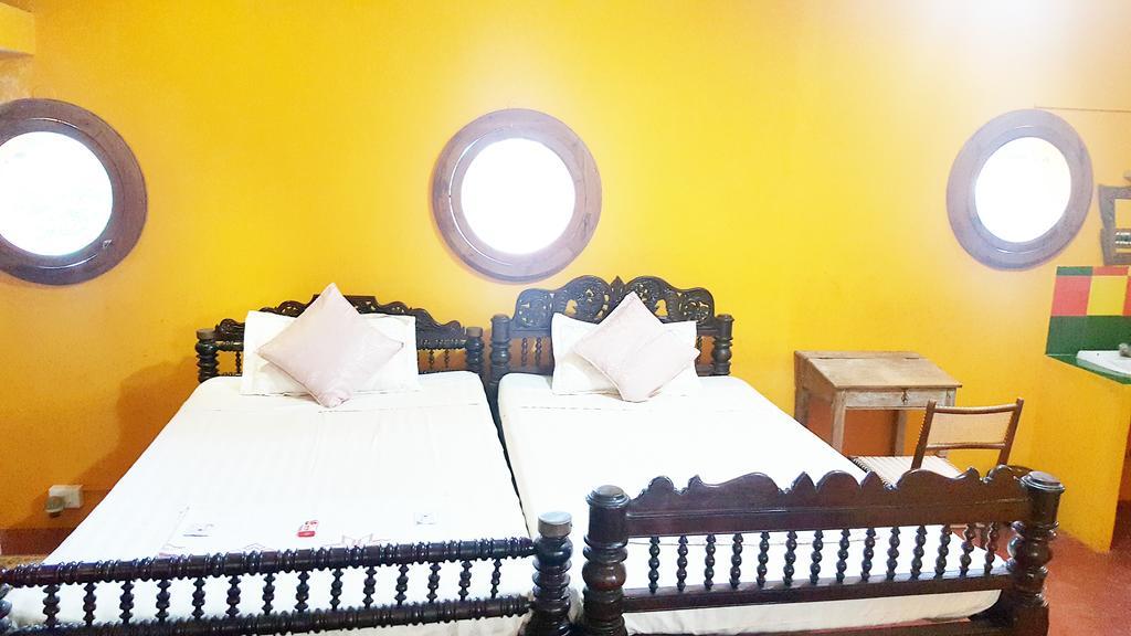 A La Villa Creole Puducherry Buitenkant foto