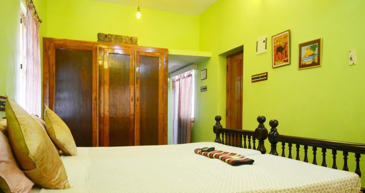 A La Villa Creole Puducherry Buitenkant foto