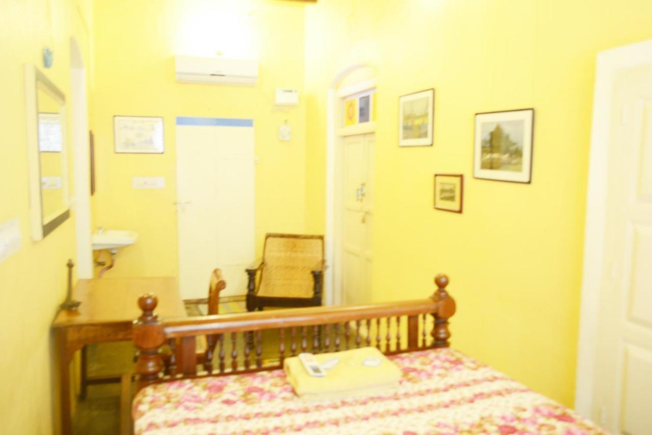 A La Villa Creole Puducherry Buitenkant foto